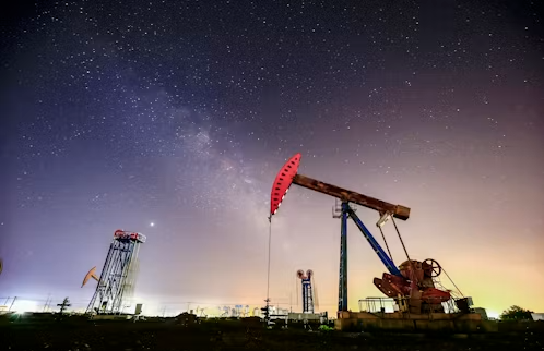 Oil pipeline network for energy infrastructure and distribution